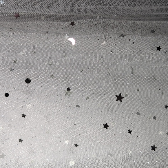 💥3/65$💥 White Sheer Sparkle Cape - Picture 2 of 3